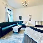 Simple 2-bedroom In Area *