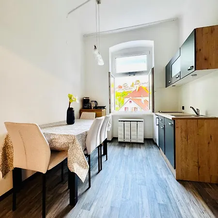 Modern 2br For 5p Peaceful & *