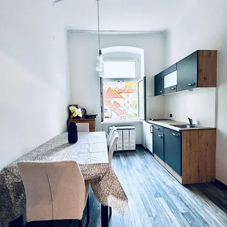 Simple 2-bedroom In Area Daire Klosterneuburg