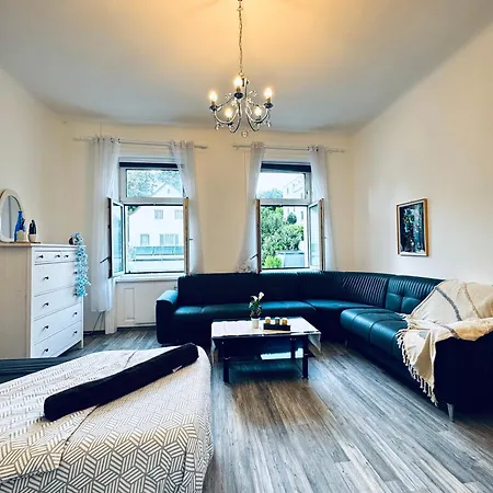 Apartament Simple 2-bedroom In Area