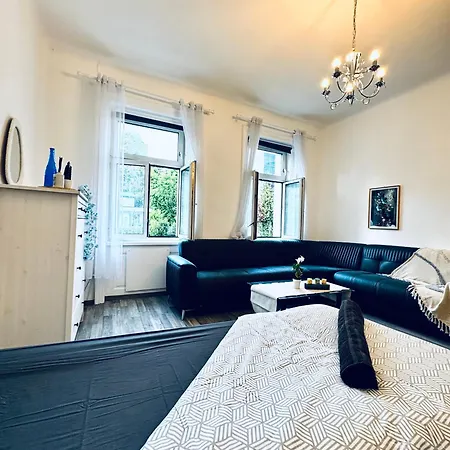 Modern 2br For 5p Peaceful &