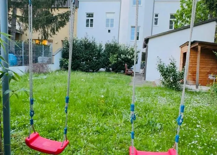 Simple 2-bedroom In Area Apartament *